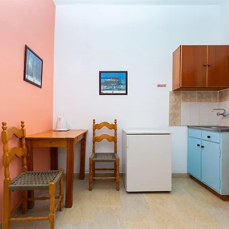 Hotel Alexandros 2*